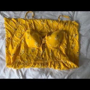 Yellow floral dress 🌸